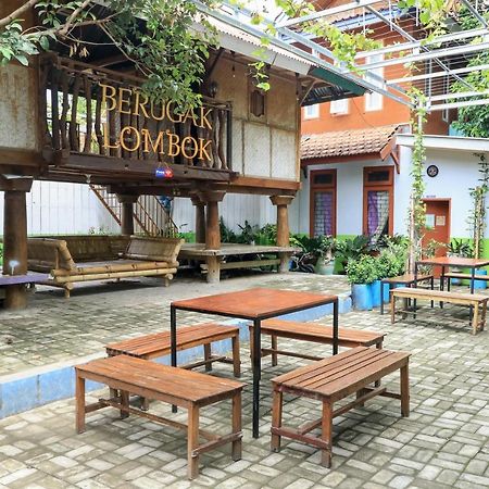 Guest House Rumah Lombok Syariah Mataram Ngoại thất bức ảnh