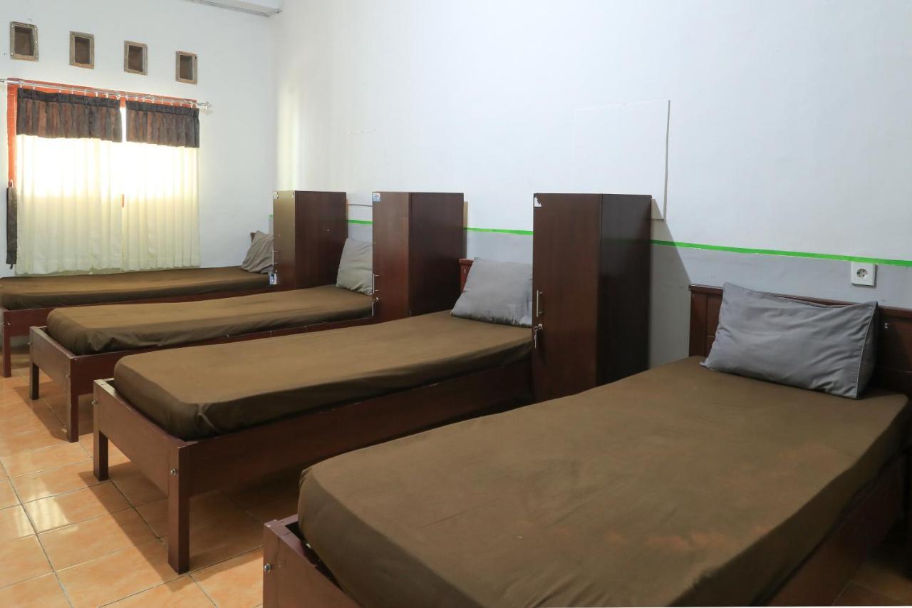 Guest House Rumah Lombok Syariah Mataram Ngoại thất bức ảnh